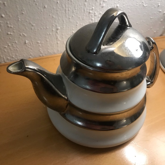 Teapot - Picture 3 of 3